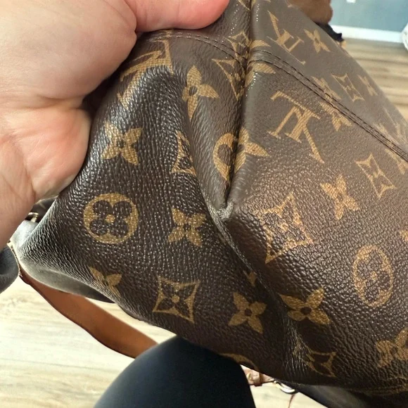 Louis Vuitton Graceful MM Bag - Picture 5 of 12